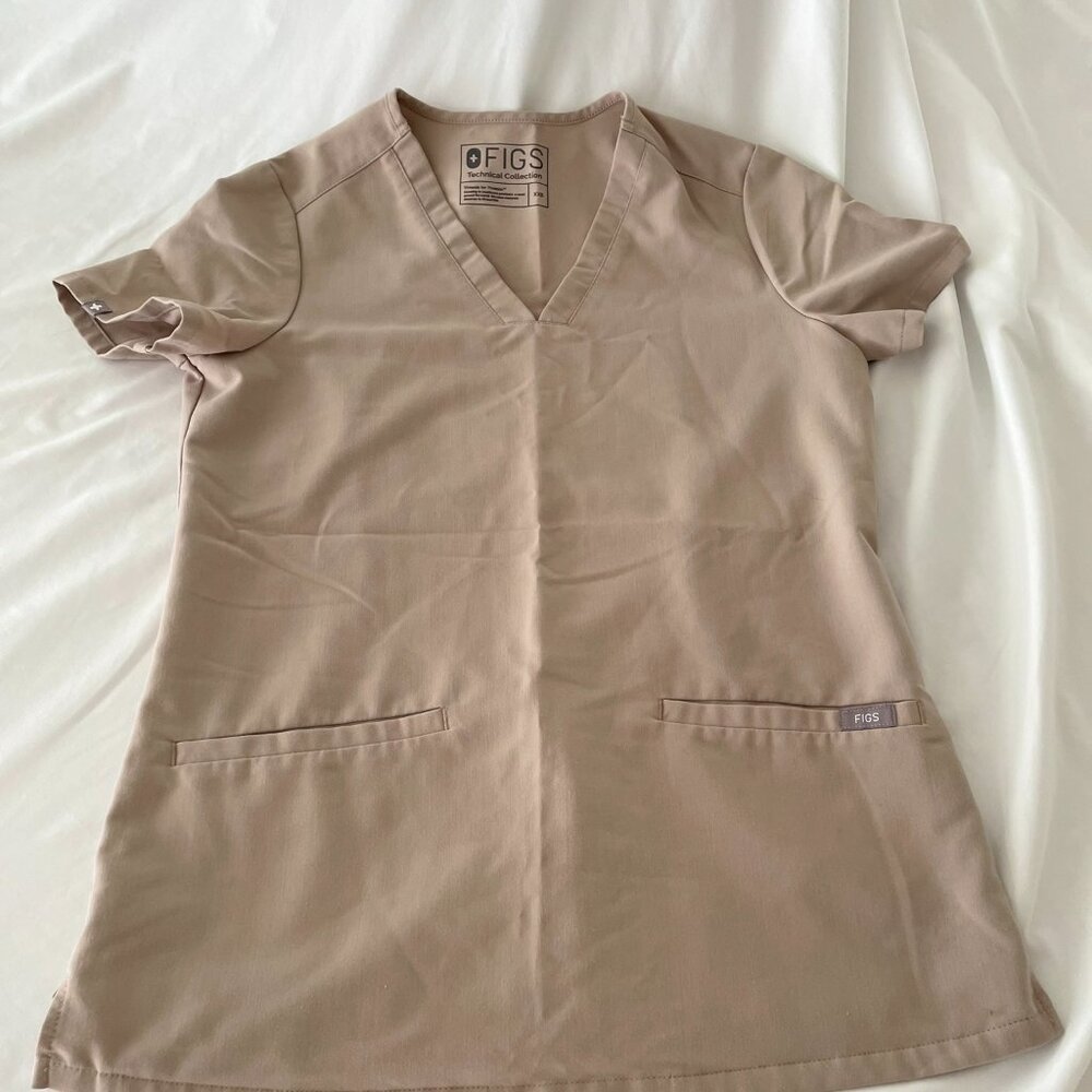 XXS Figs Boulder Casma™ - Three-Pocket Scrub Top Style# FW1100
